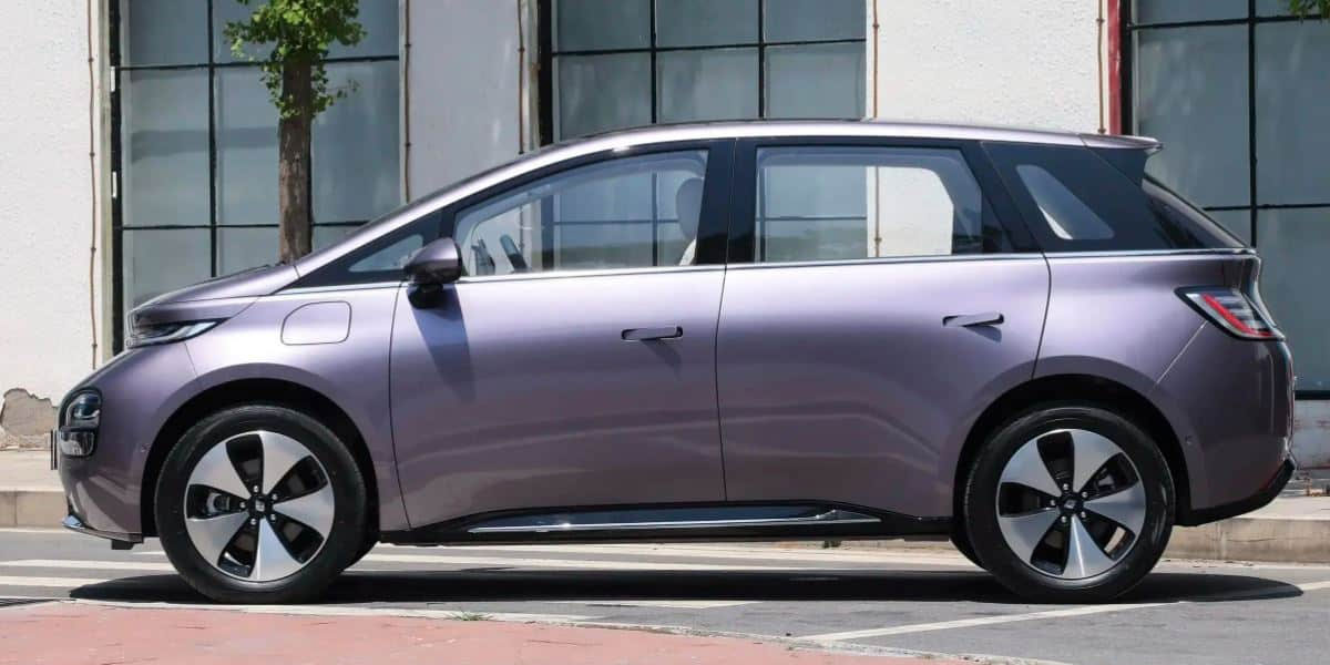 Baojun Yunduo Video Overview