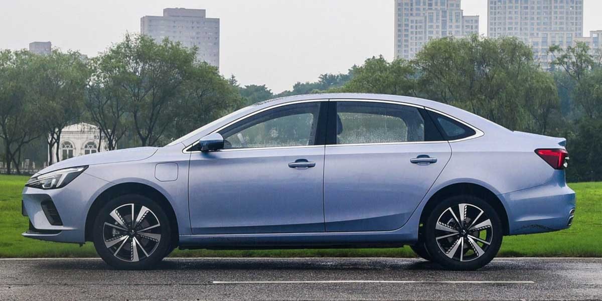 Roewe ER6 Video Overview